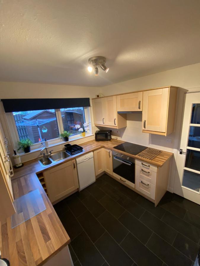 Delightful, Central 3 Bedroom House With Garden & Free Parking Inverness Exterior photo